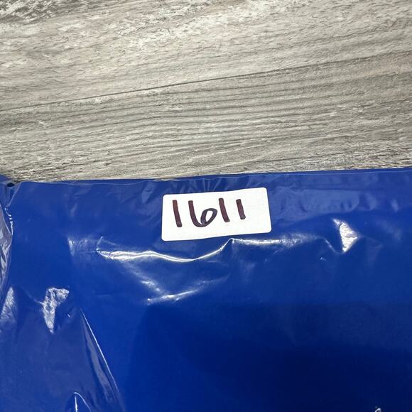 NWT Champion Reverse Weave Wake Forest WFU 34 Gray Womens M Cropped Sweatshirt‎ - Picture 8 of 9